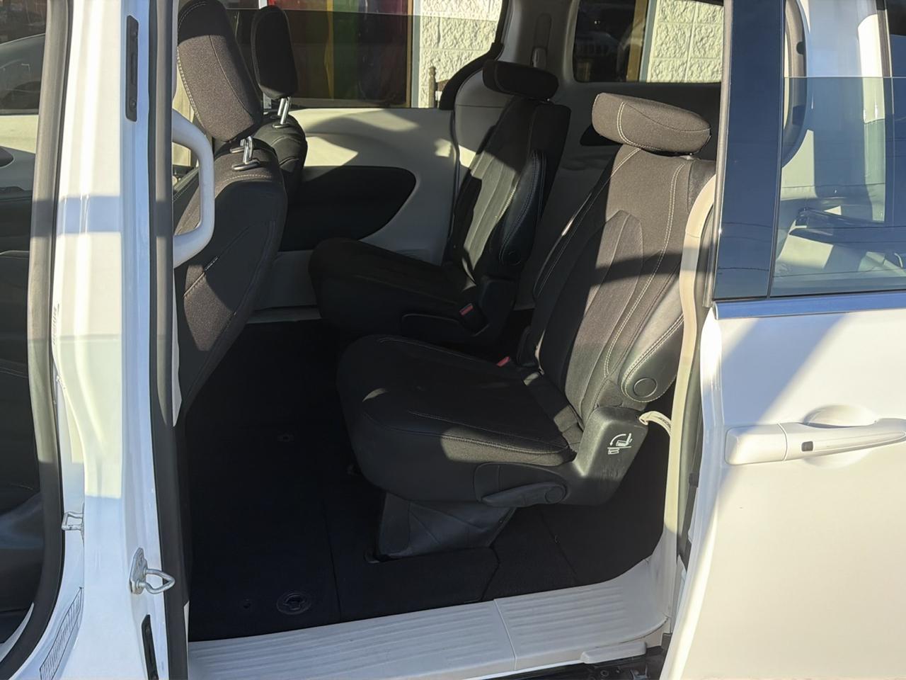 Chrysler Voyager LX 2023