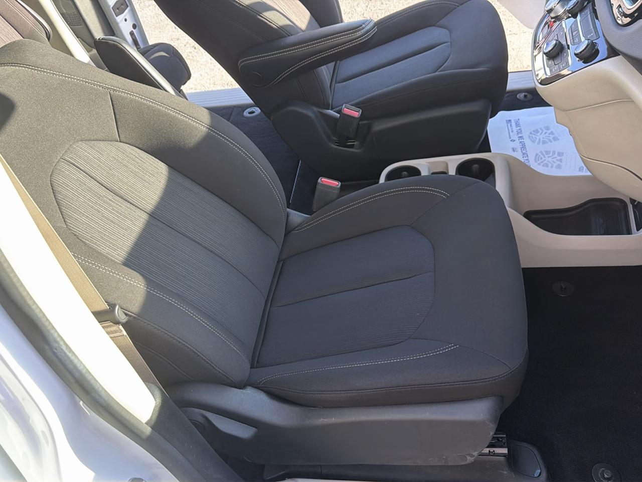 Chrysler Voyager LX 2023