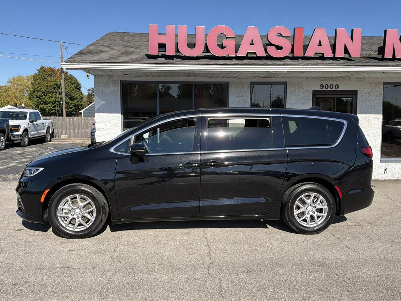 Chrysler Pacifica Select 2026