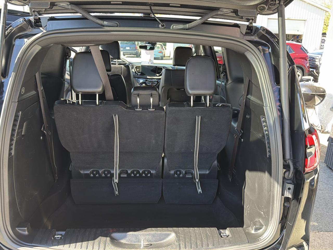 Chrysler Pacifica Select 2026