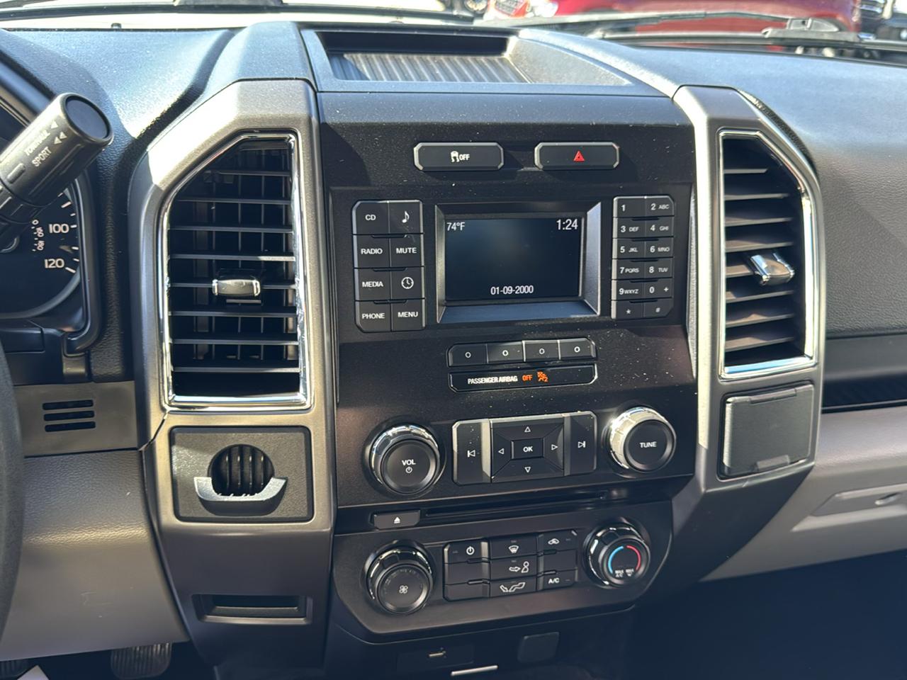 Ford F-150 XLT SuperCrew 5.5-ft. Bed 2WD 2016