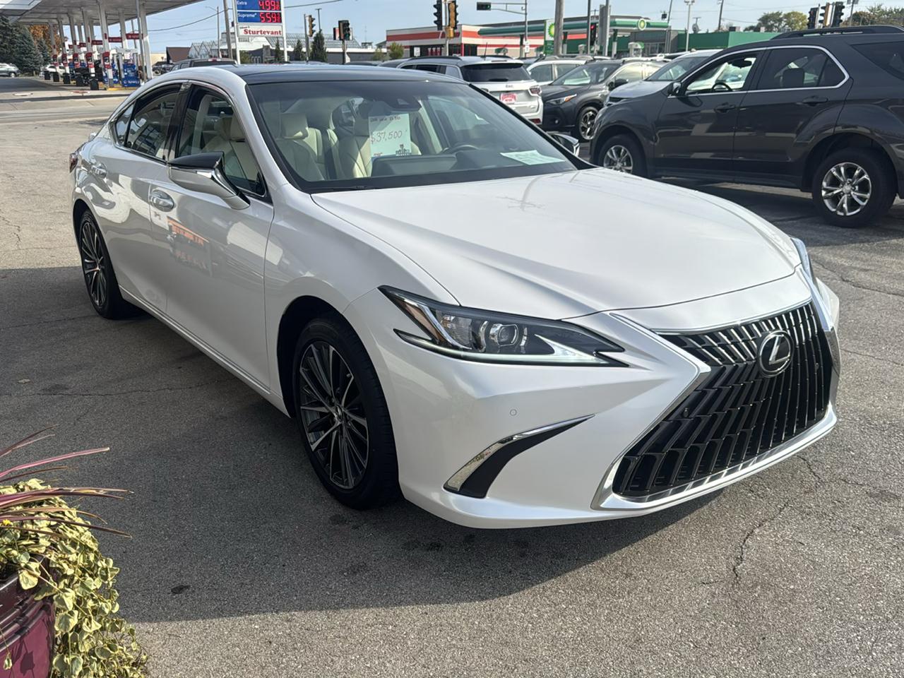 Lexus ES 350 Base 2022