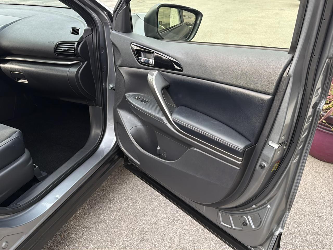 Mitsubishi Eclipse Cross SEL AWD 2025
