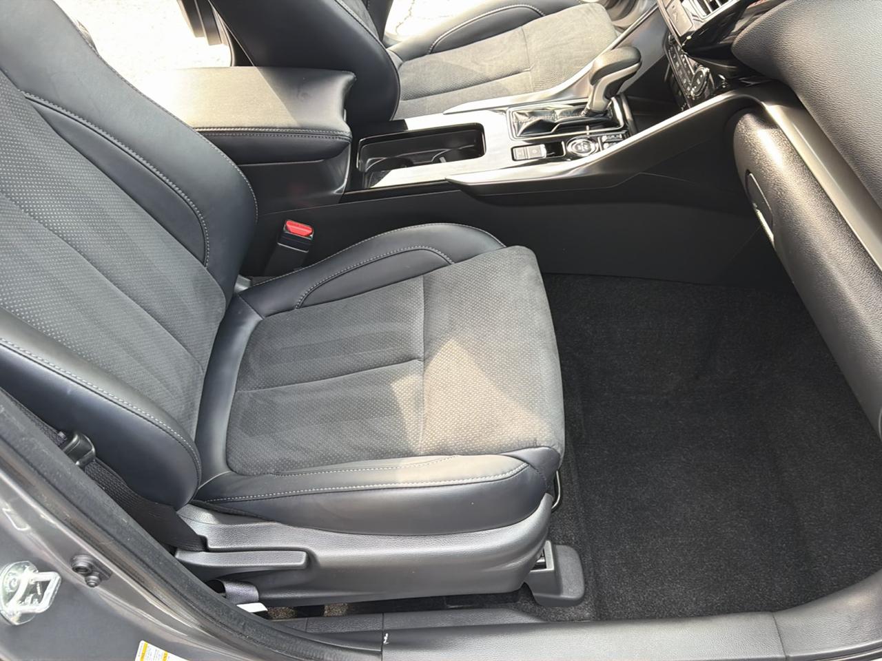 Mitsubishi Eclipse Cross SEL AWD 2025