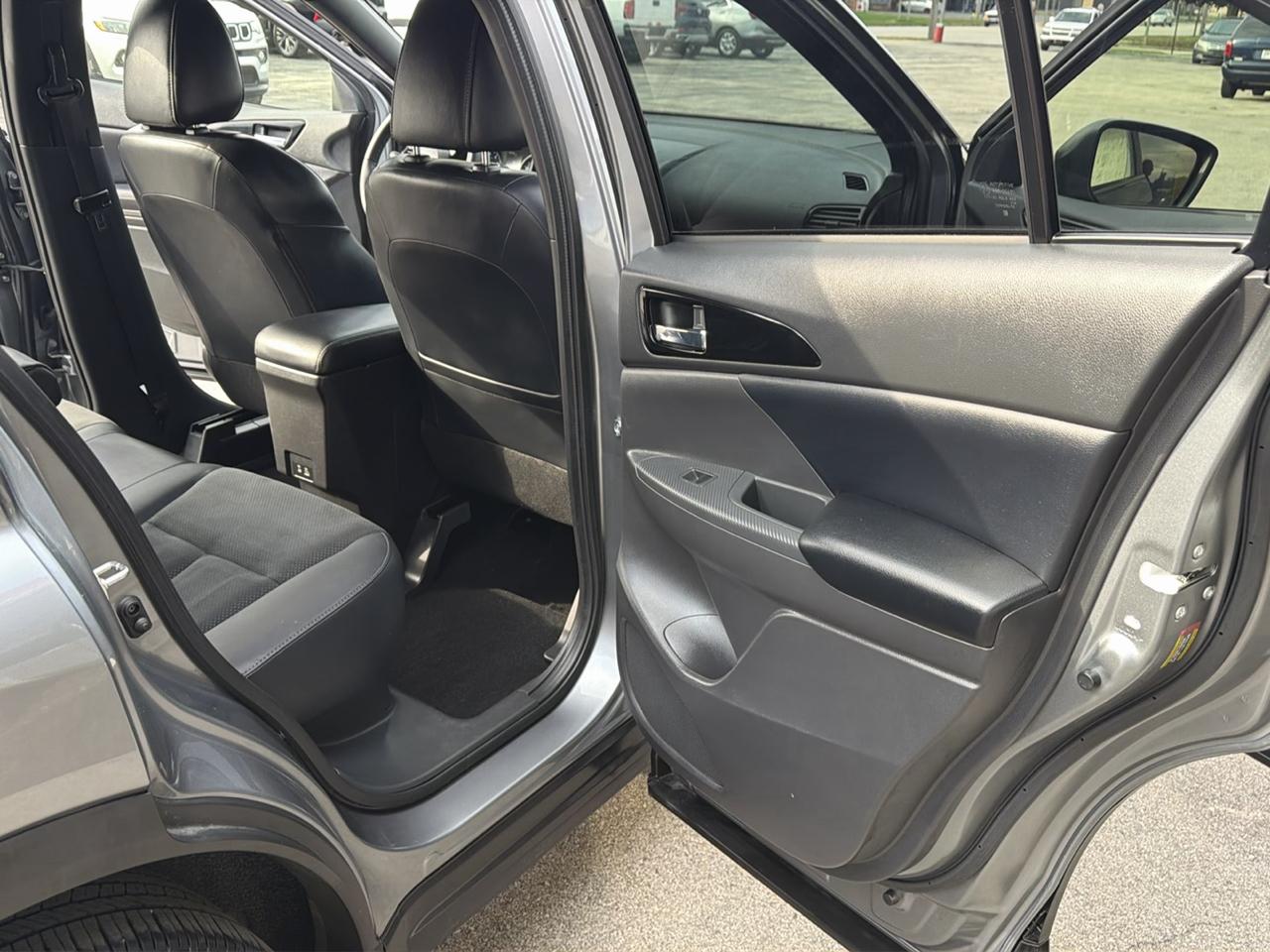 Mitsubishi Eclipse Cross SEL AWD 2025