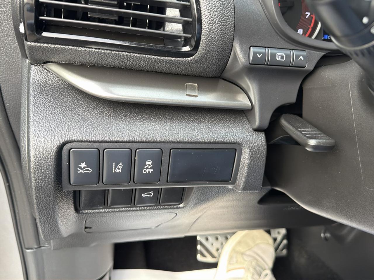 Mitsubishi Eclipse Cross SEL AWD 2025