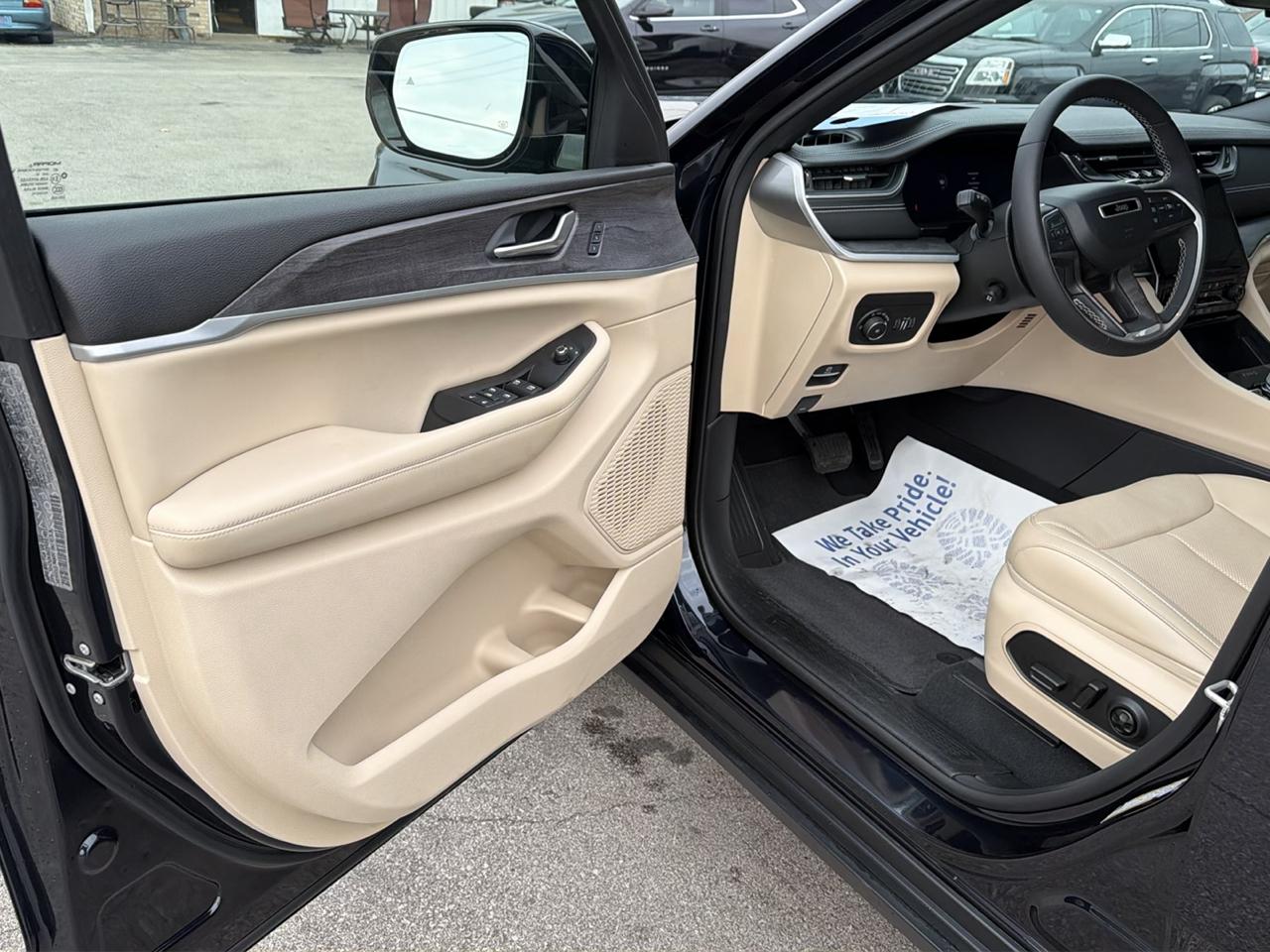 Jeep Grand Cherokee L Limited 4WD 2024