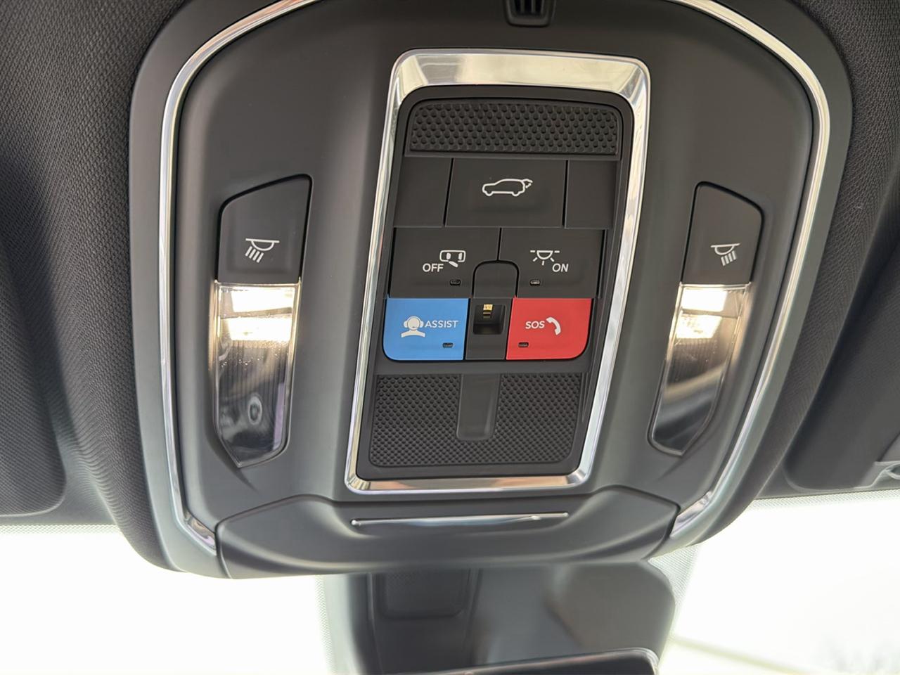 Jeep Grand Cherokee L Limited 4WD 2024