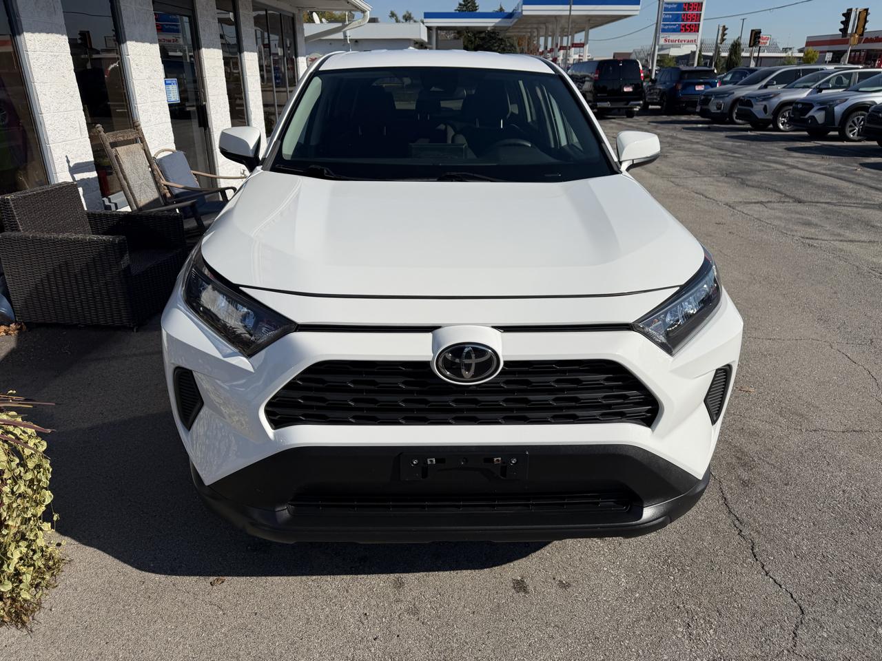 Toyota RAV4 LE 2022