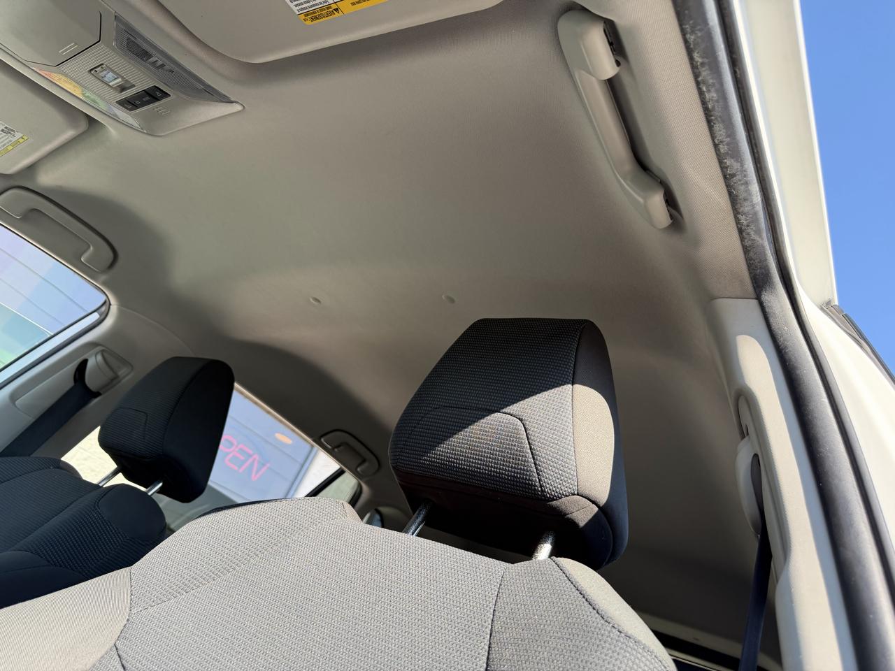Toyota RAV4 LE 2022
