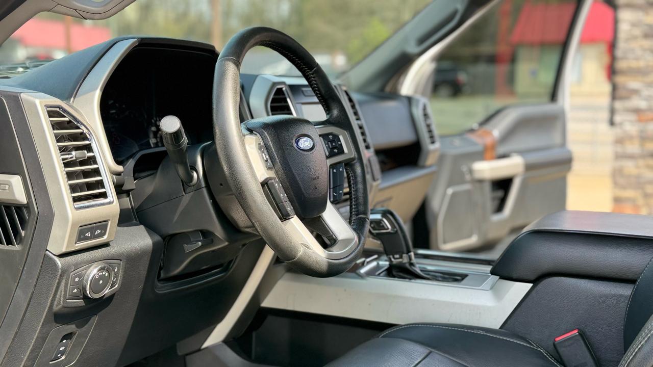 Ford F-150 Lariat 2WD SuperCrew 5.5' Box 2015