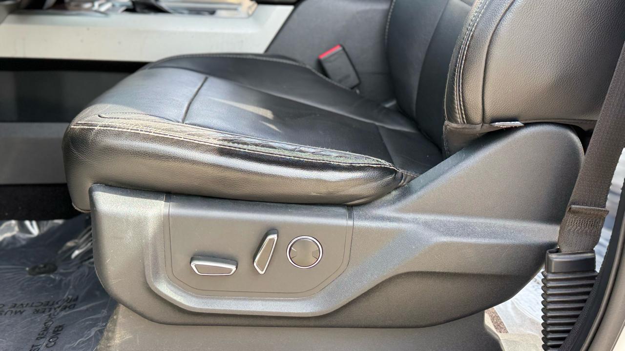 Ford F-150 Lariat 2WD SuperCrew 5.5' Box 2015