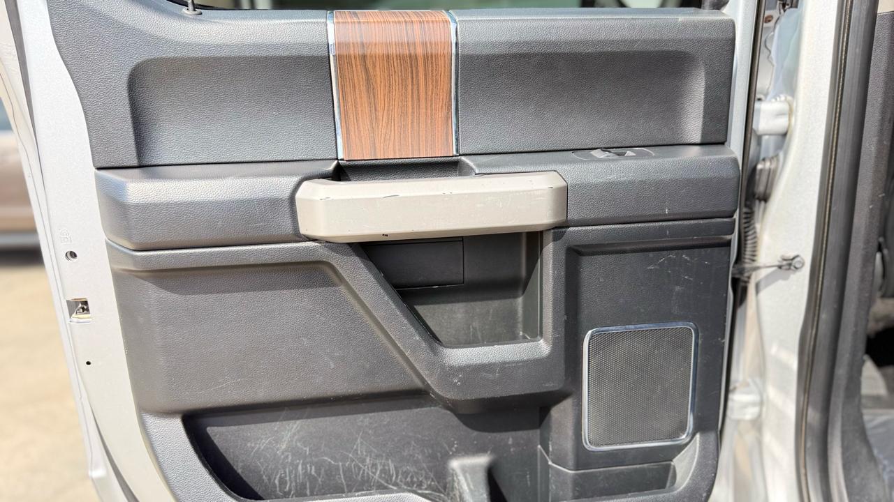 Ford F-150 Lariat 2WD SuperCrew 5.5' Box 2015