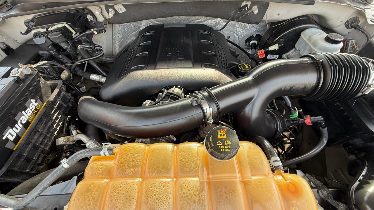 Ford F-150 Lariat 2WD SuperCrew 5.5' Box 2015