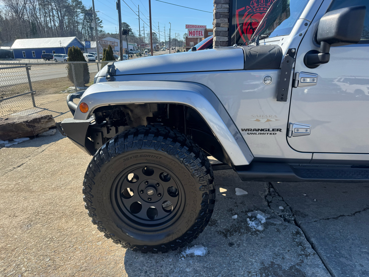 Jeep Wrangler Unlimited Sahara 4WD 2013