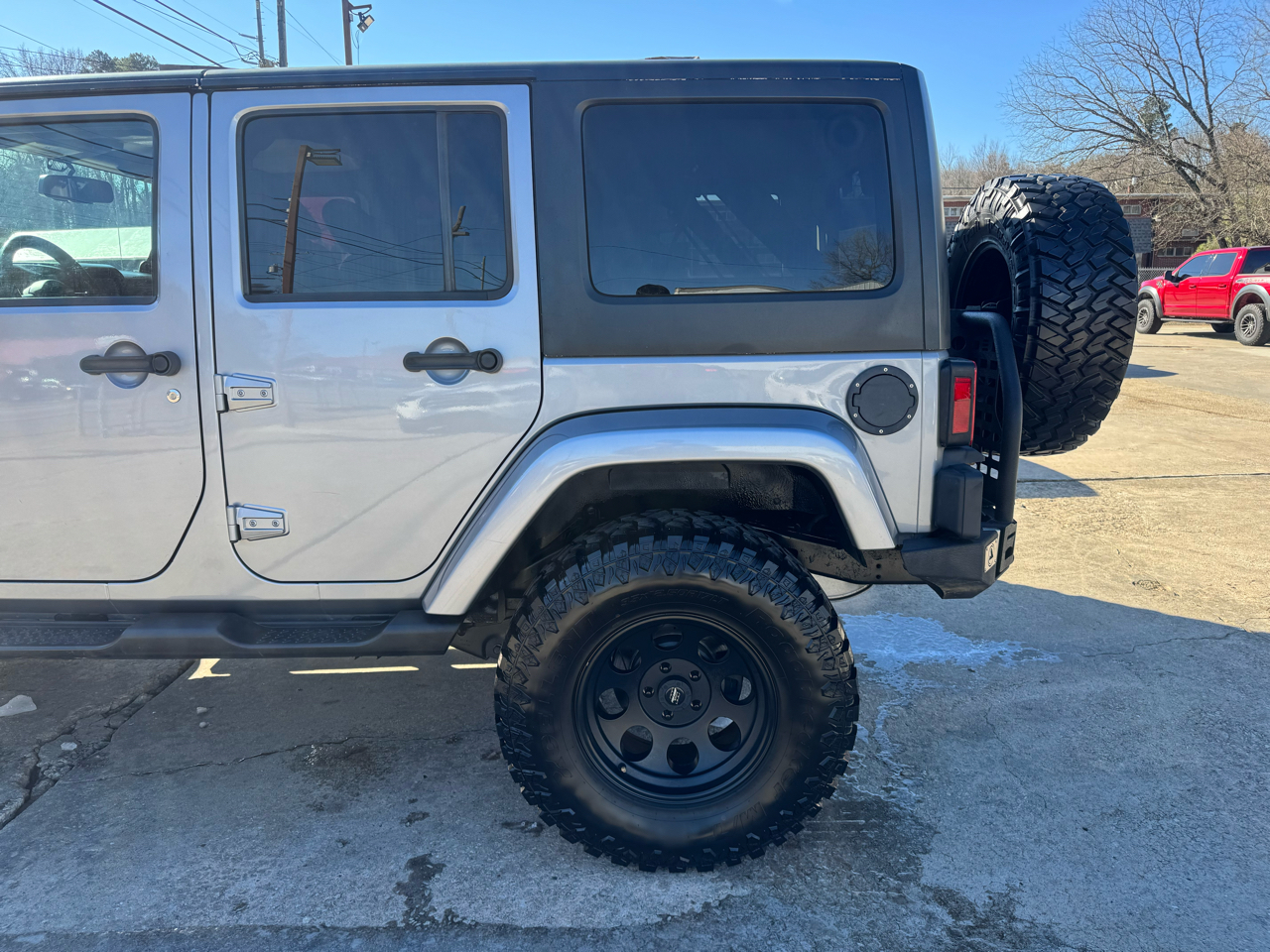 Jeep Wrangler Unlimited Sahara 4WD 2013