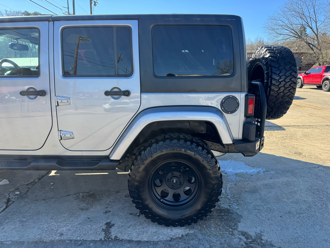 Jeep Wrangler Unlimited Sahara 4WD 2013