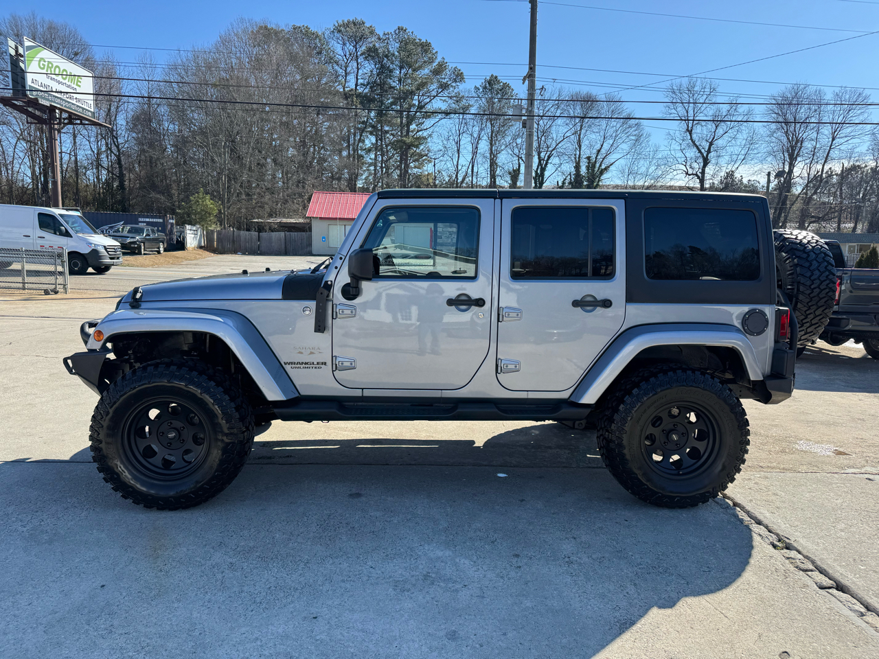 Jeep Wrangler Unlimited Sahara 4WD 2013