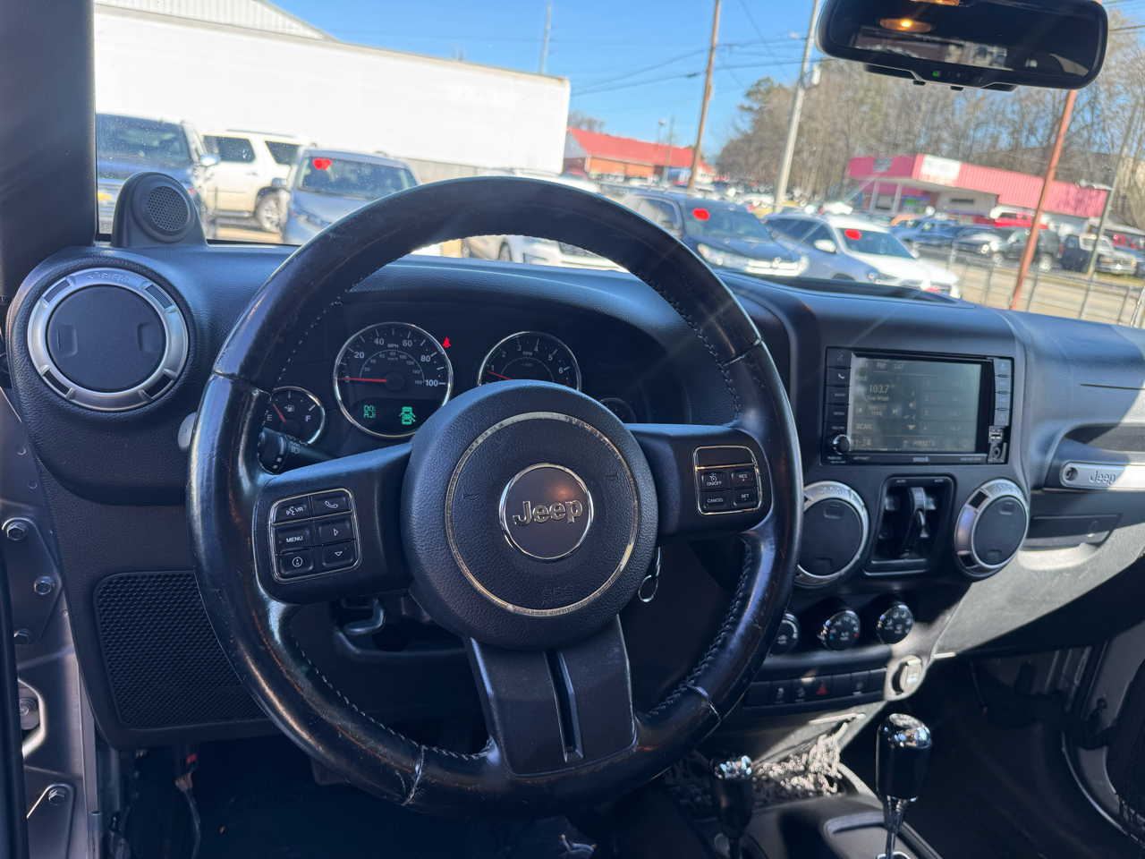 Jeep Wrangler Unlimited Sahara 4WD 2013