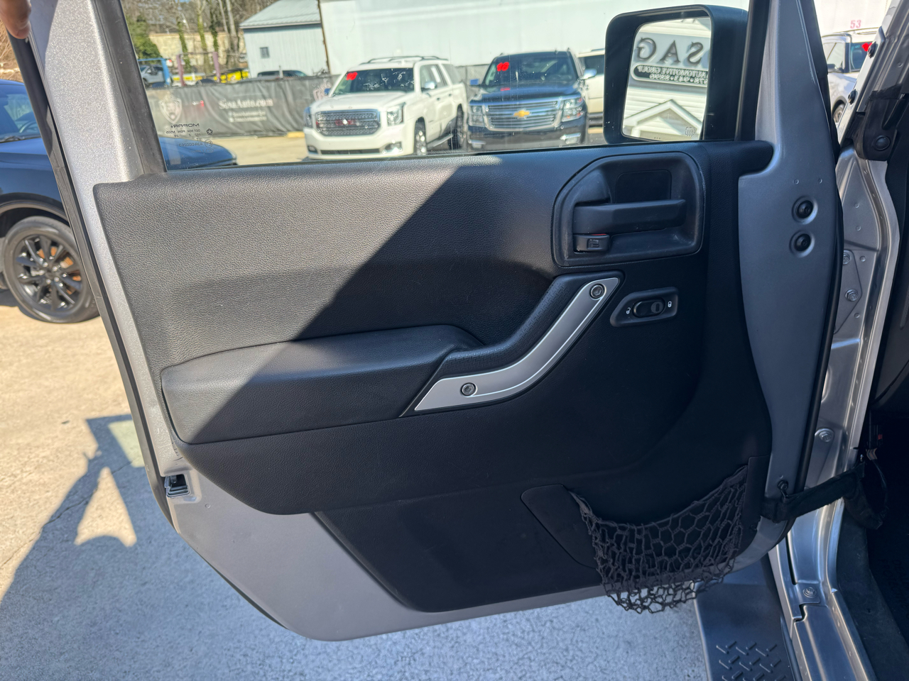 Jeep Wrangler Unlimited Sahara 4WD 2013