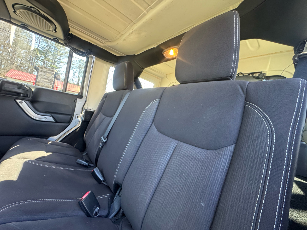 Jeep Wrangler Unlimited Sahara 4WD 2013