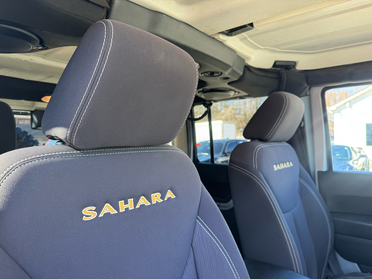 Jeep Wrangler Unlimited Sahara 4WD 2013