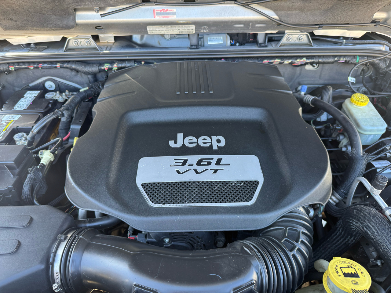 Jeep Wrangler Unlimited Sahara 4WD 2013