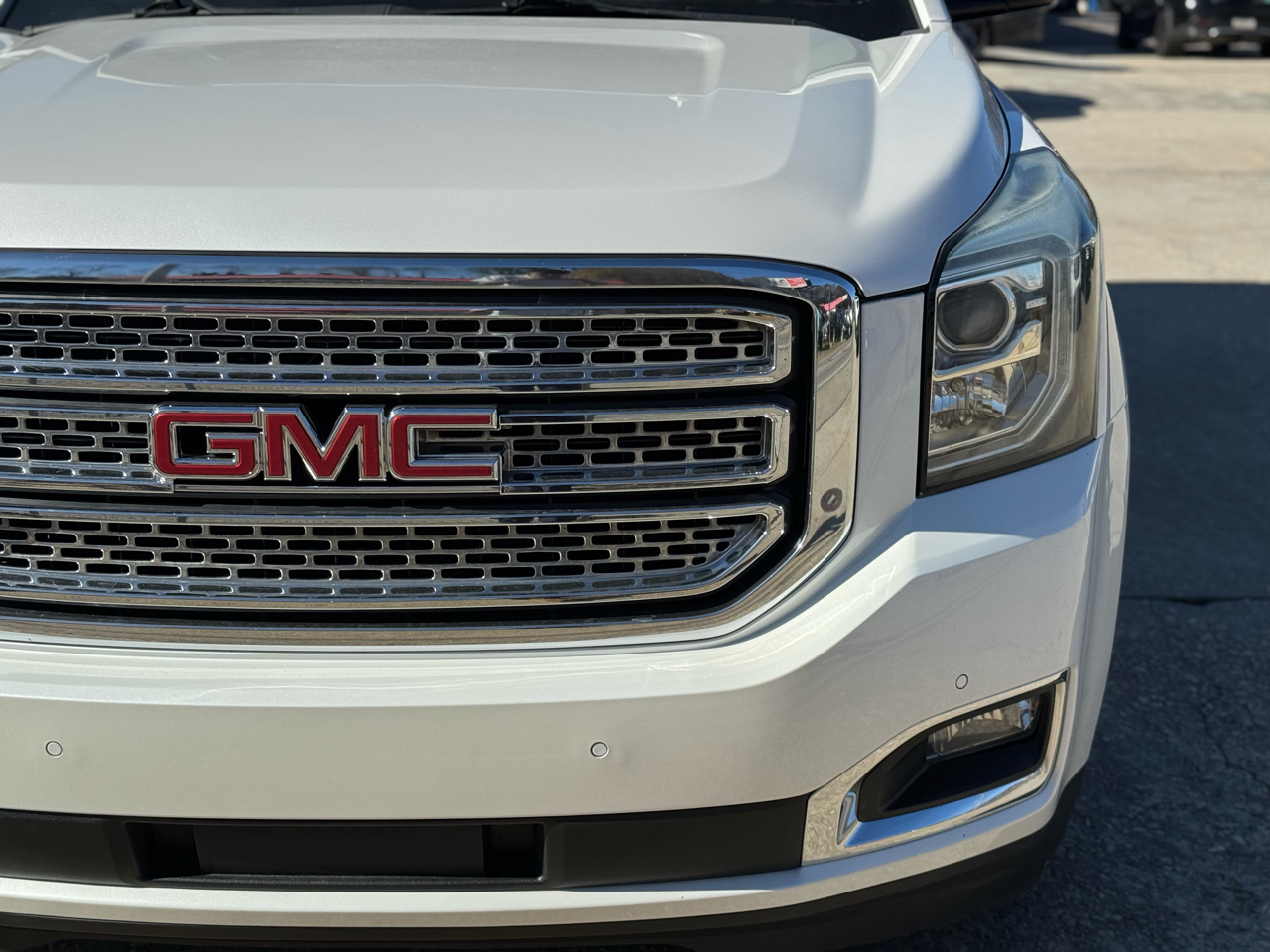 GMC Yukon XL SLT 2WD 2016