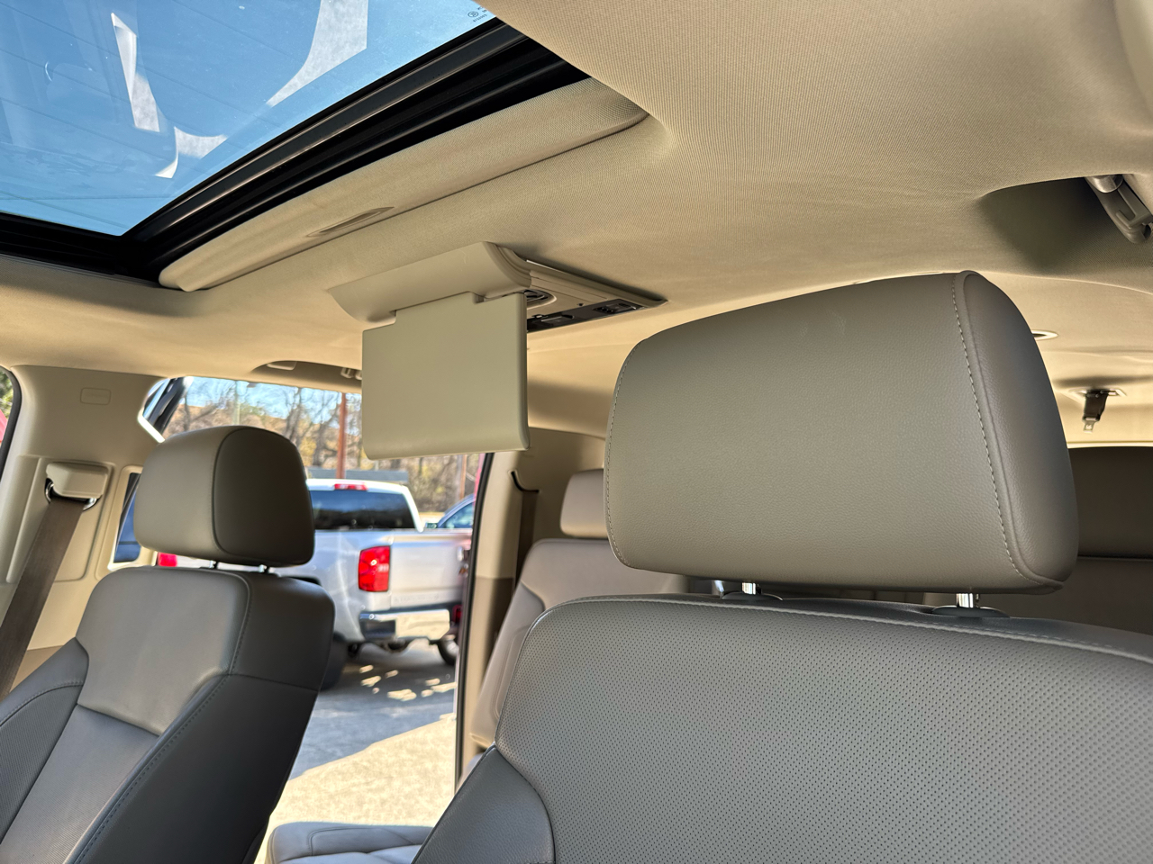 GMC Yukon XL SLT 2WD 2016