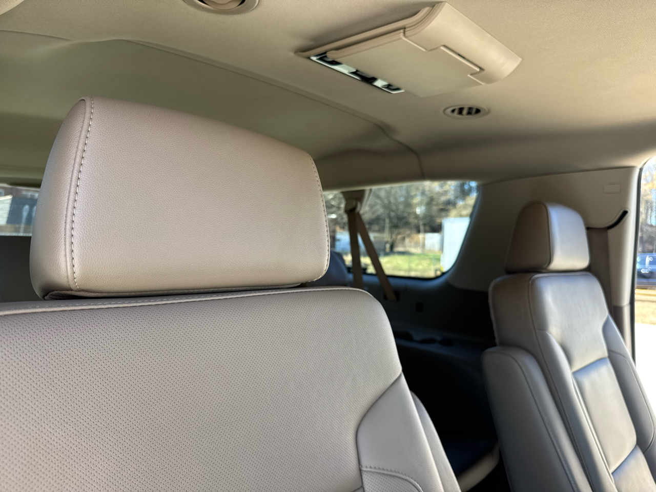 GMC Yukon XL SLT 2WD 2016