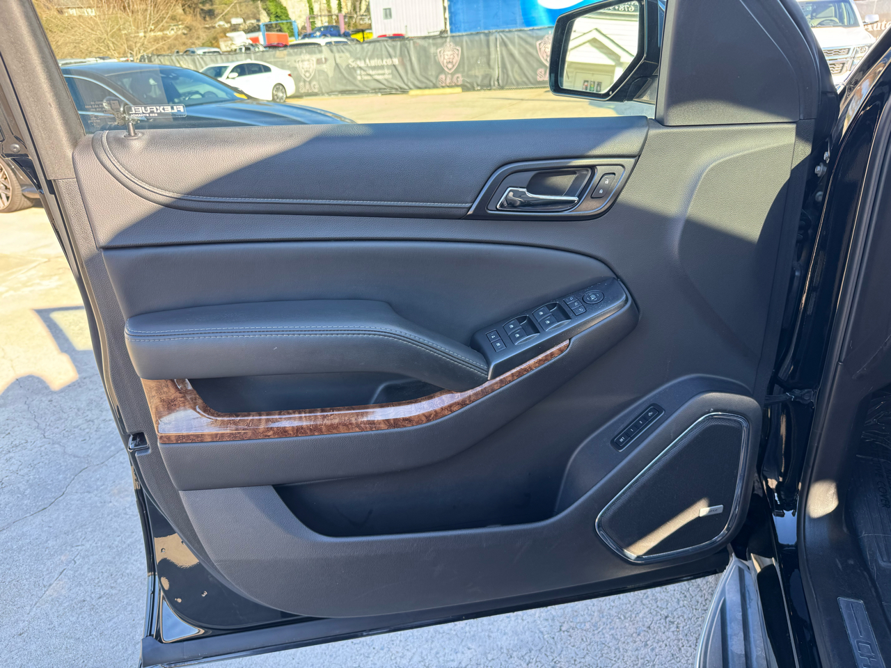 Chevrolet Suburban LTZ 2WD 2016