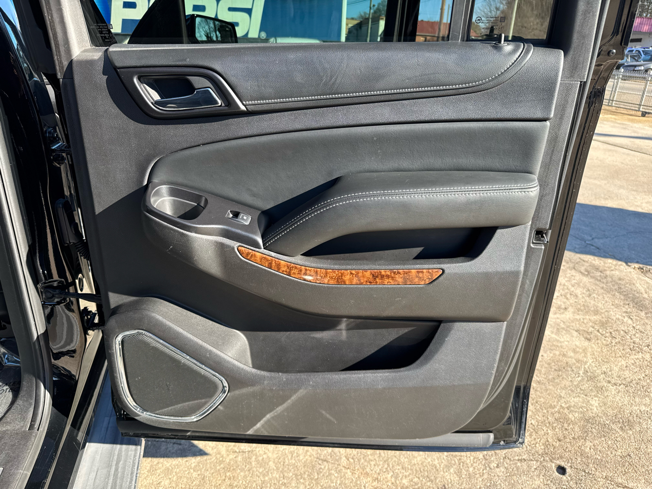 Chevrolet Suburban LTZ 2WD 2016