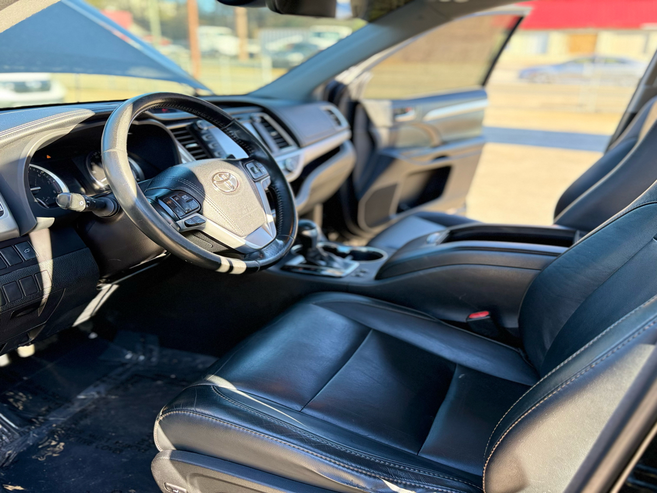 Toyota Highlander SE FWD V6 2018