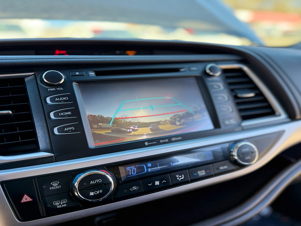 Toyota Highlander SE FWD V6 2018