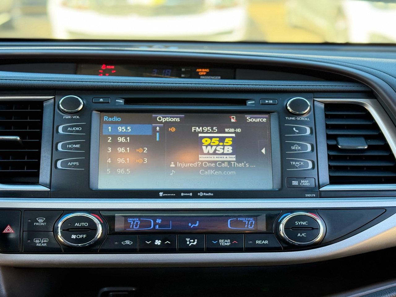 Toyota Highlander SE FWD V6 2018