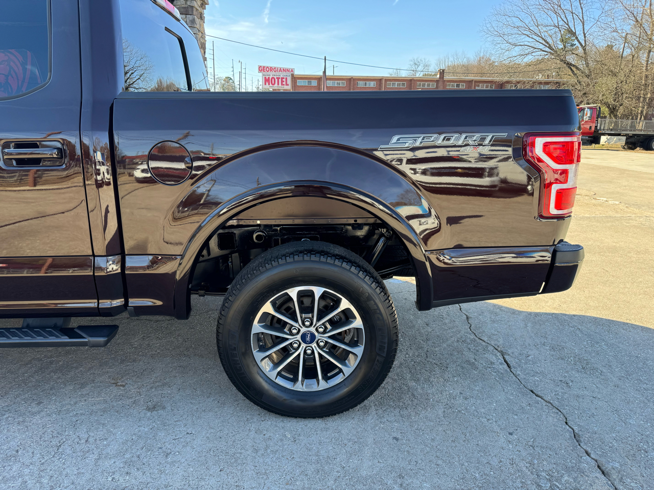 Ford F-150 XLT 4WD 2019