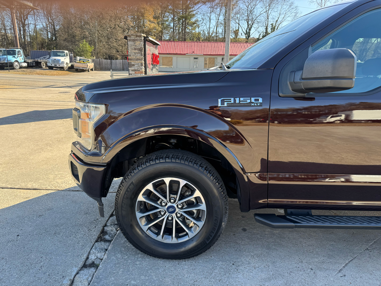 Ford F-150 XLT 4WD 2019