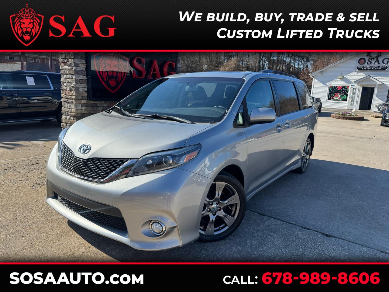 2017 Toyota Sienna SE 8-Passenger