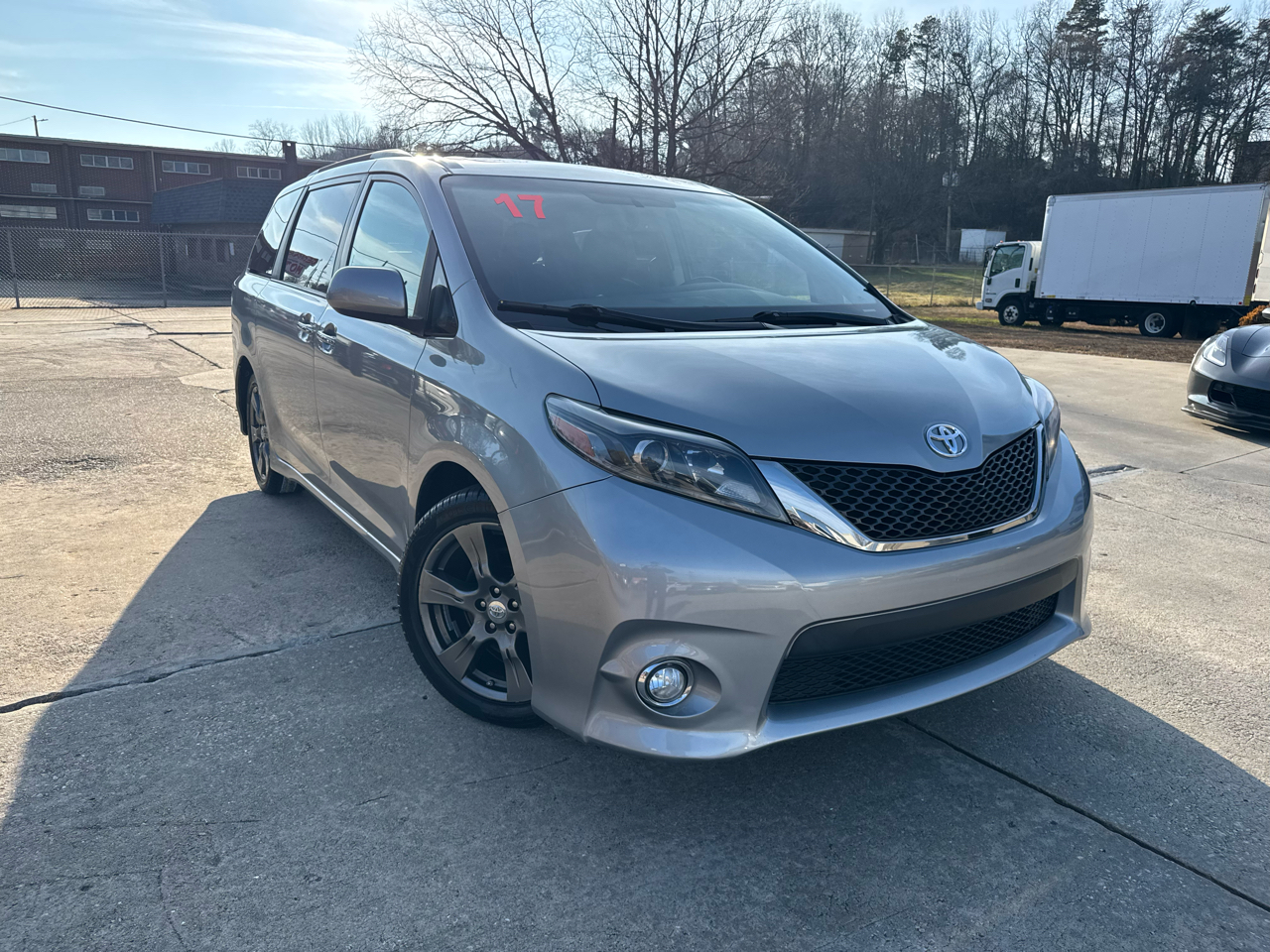 Toyota Sienna SE 8-Passenger 2017