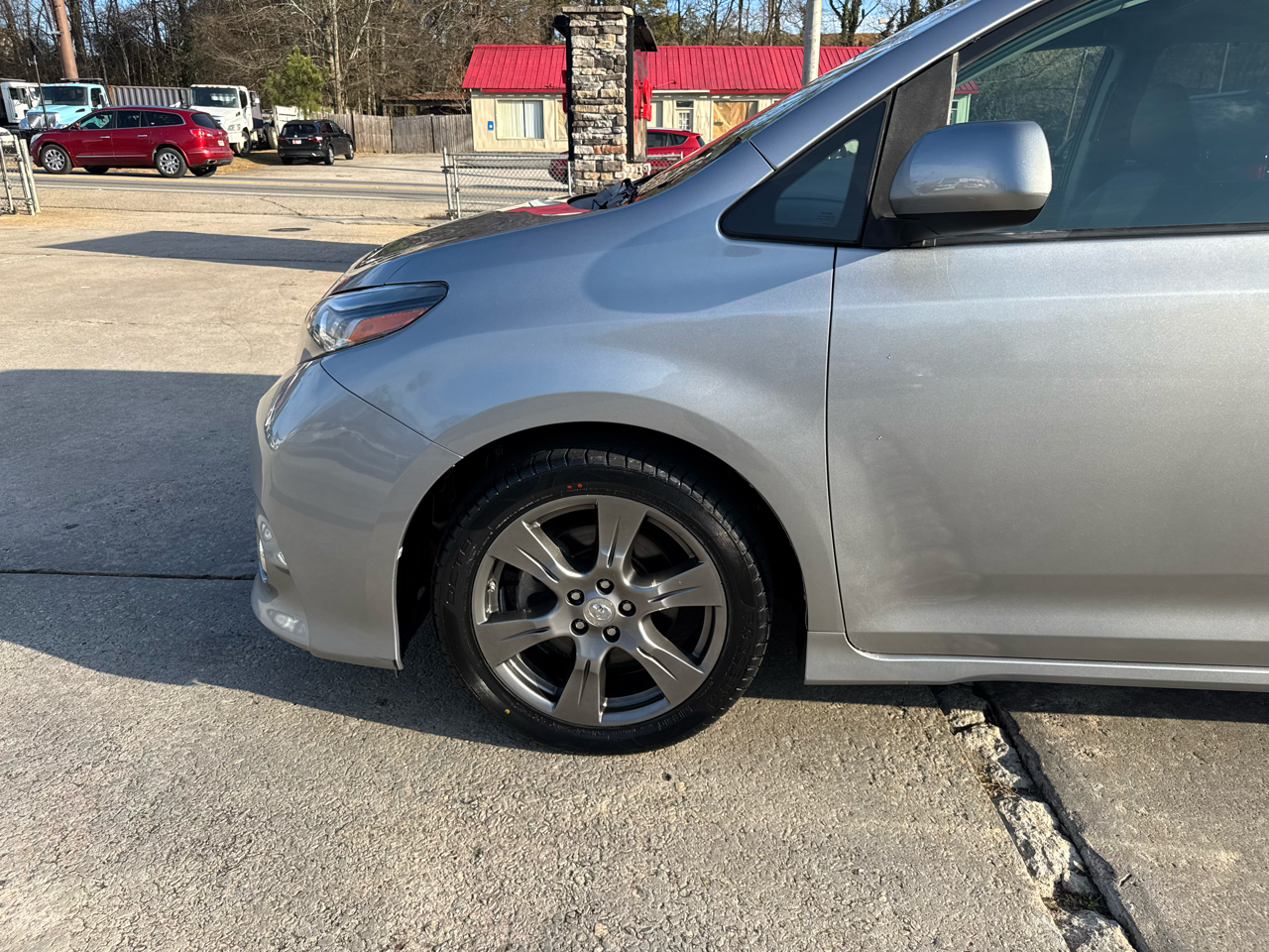 Toyota Sienna SE 8-Passenger 2017