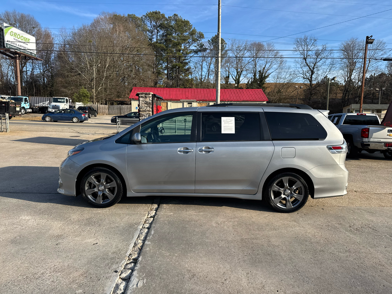 Toyota Sienna SE 8-Passenger 2017