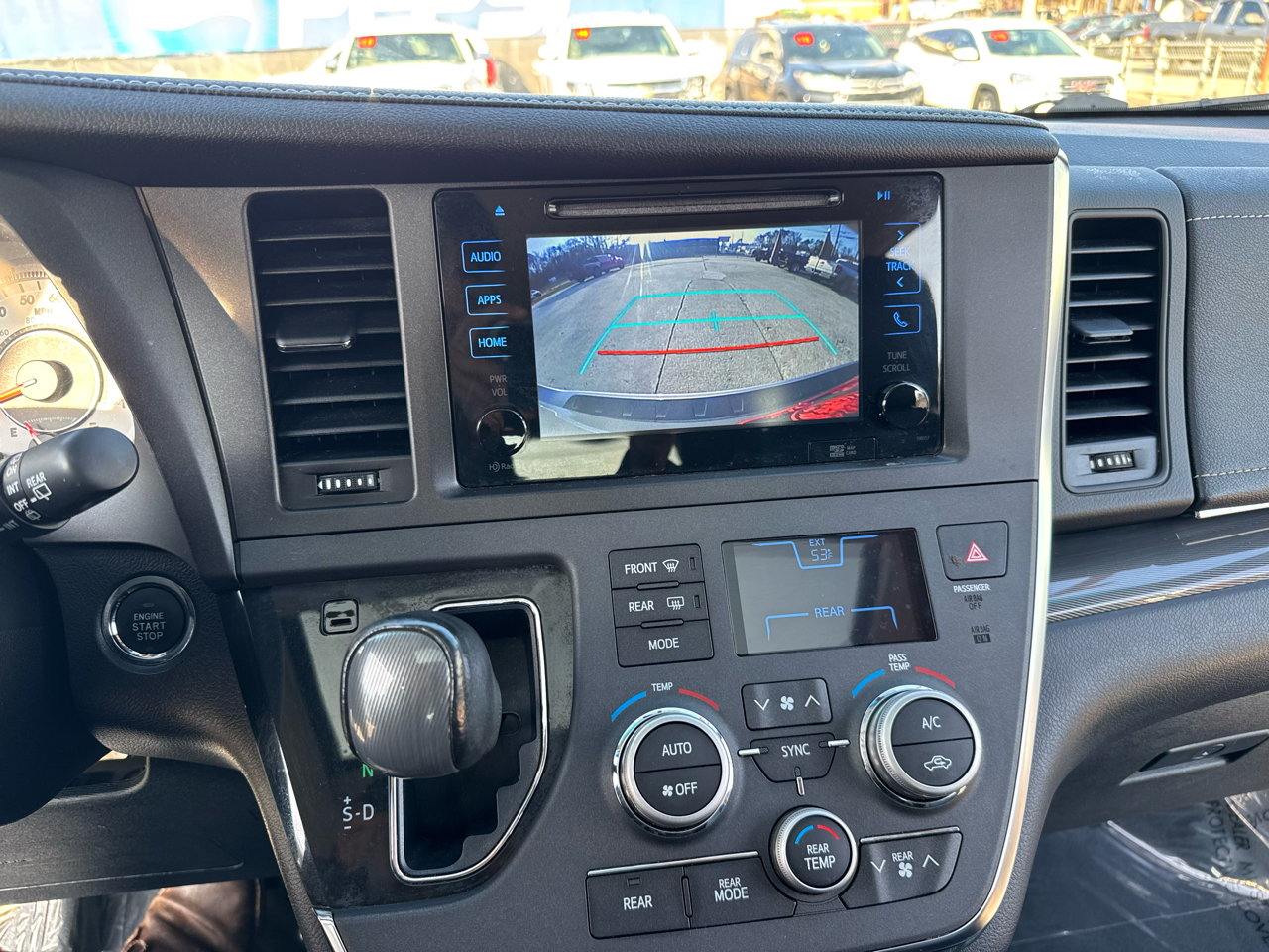 Toyota Sienna SE 8-Passenger 2017