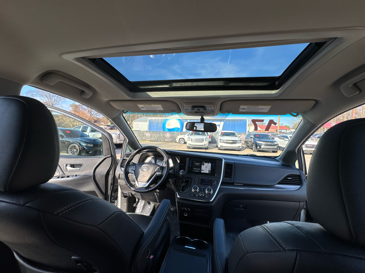 Toyota Sienna SE 8-Passenger 2017
