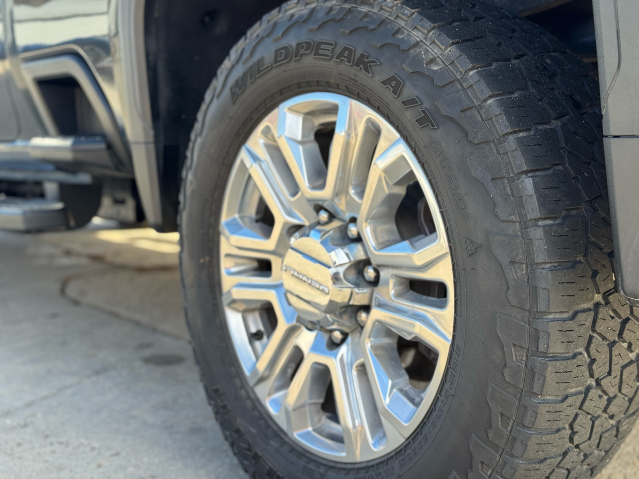 GMC Sierra 2500HD Denali Crew Cab 4WD 2020