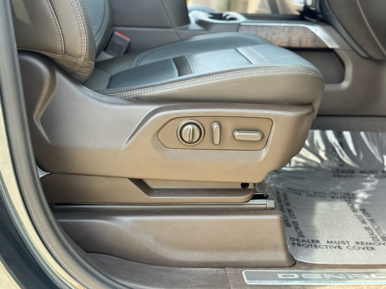 GMC Sierra 2500HD Denali Crew Cab 4WD 2020