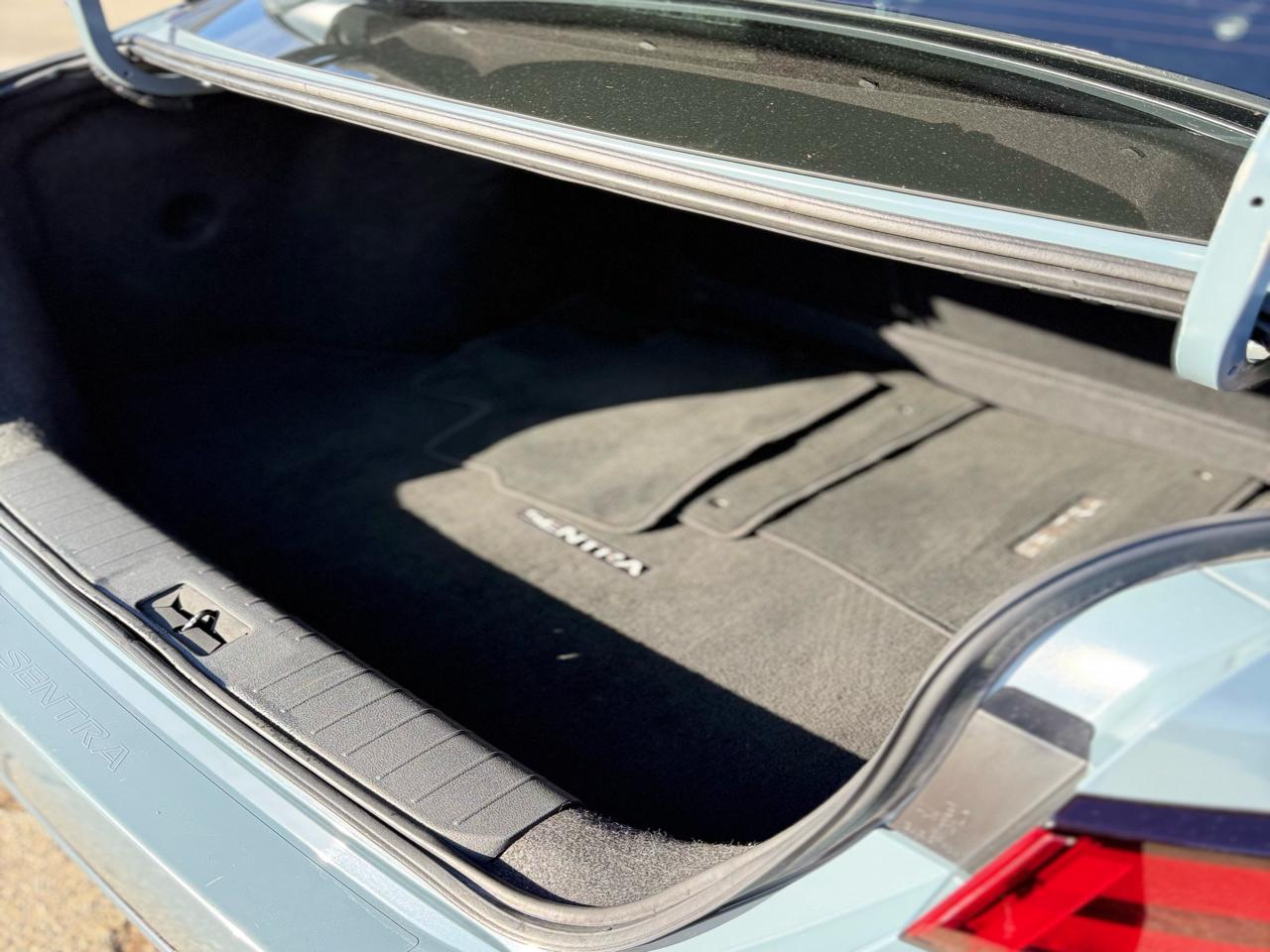 Nissan Sentra SV 2024