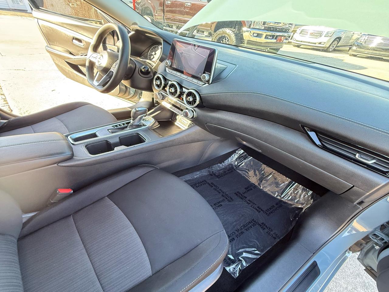 Nissan Sentra SV 2024