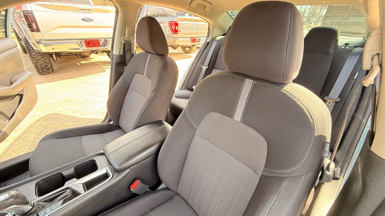 Nissan Sentra SV 2024