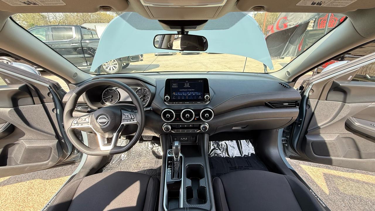 Nissan Sentra SV 2024