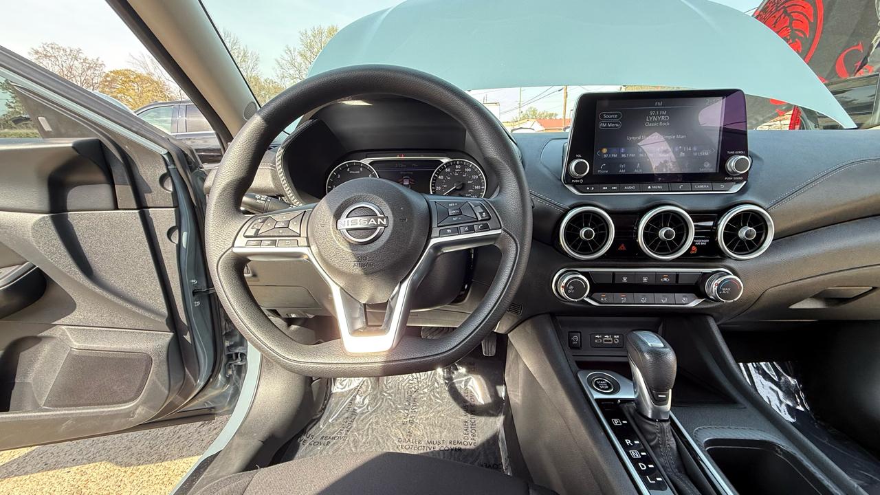 Nissan Sentra SV 2024